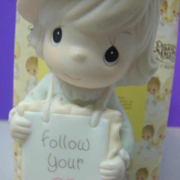 Follow your heart 1995 Event Figurine 528080 precious moments with box - Picture 2 of 14